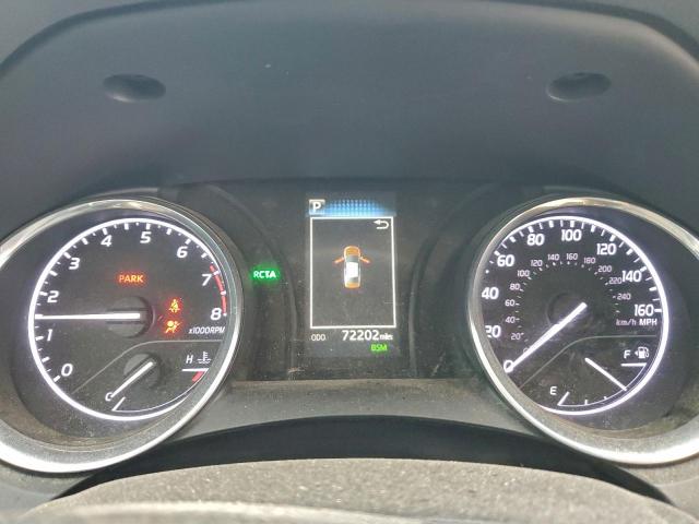 Toyota Camry Le Image 6