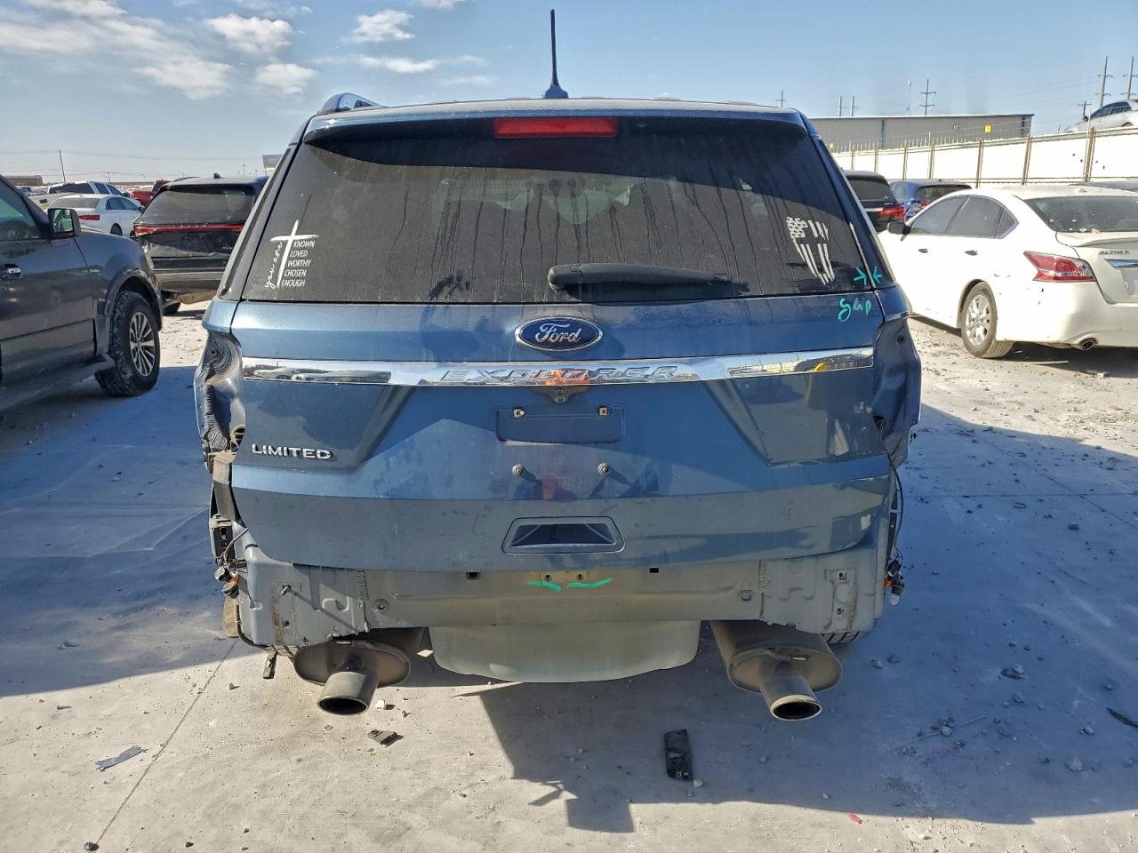 Ford Explorer Limited Image 6