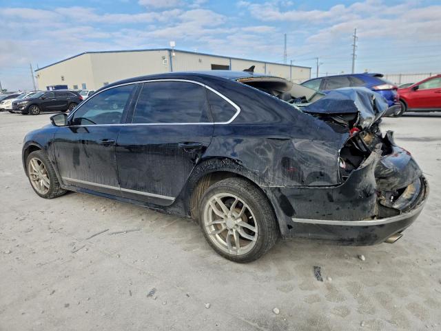 Volkswagen Passat Sel Image 2