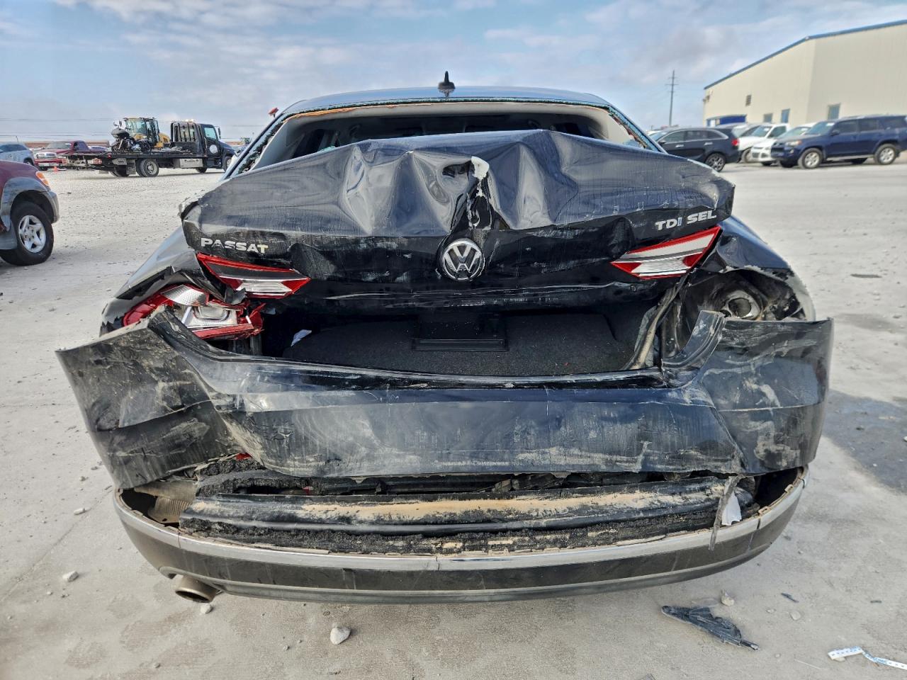 Volkswagen Passat Sel Image 5