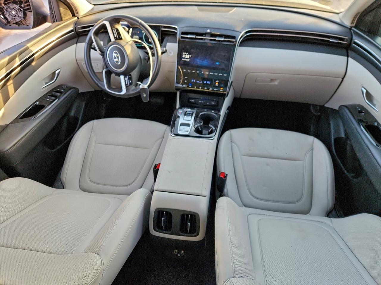 Hyundai TUCSON Sel Convenience Image 8