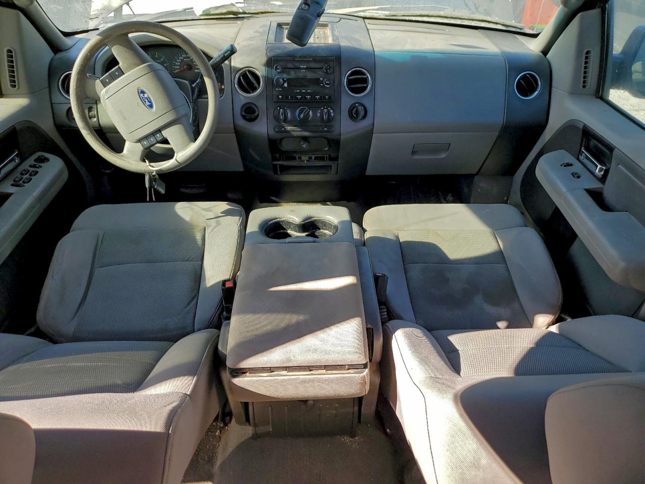 Ford F-150 Supercrew Image 6