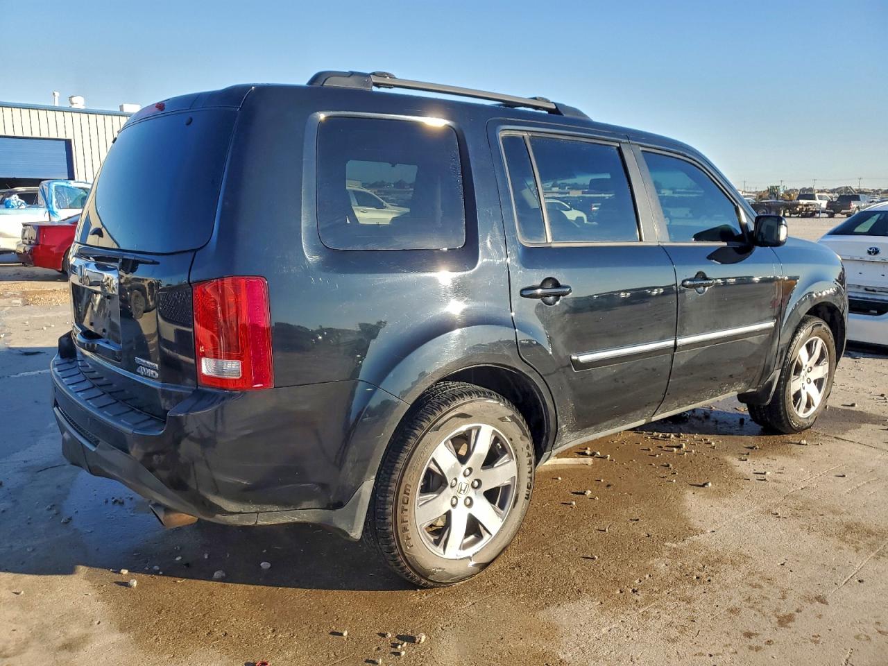 Honda Pilot Touring Image 3