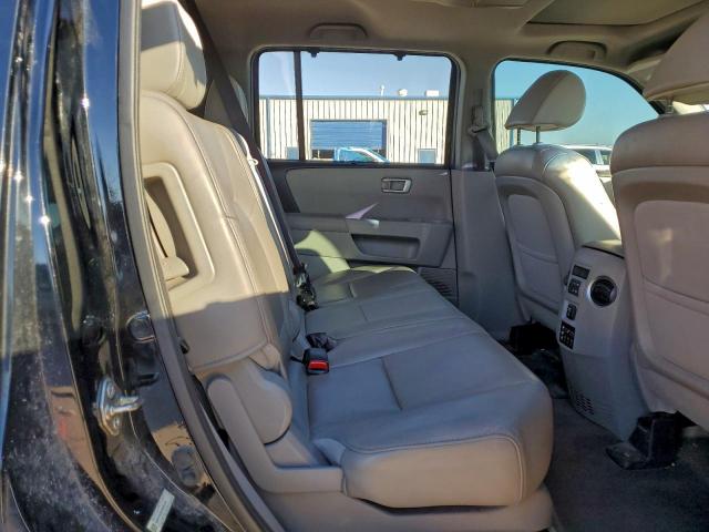 Honda Pilot Touring Image 2