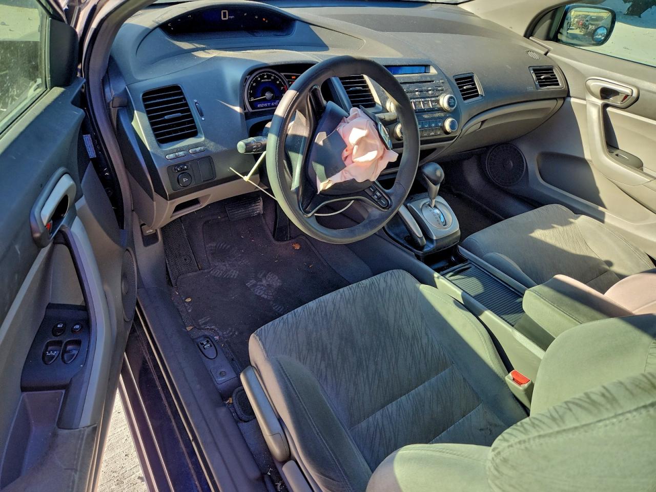 Honda Civic Lx Image 2