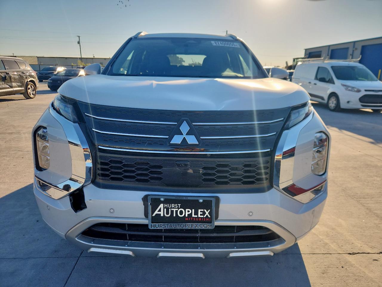 Mitsubishi Outlander Sel Image 2