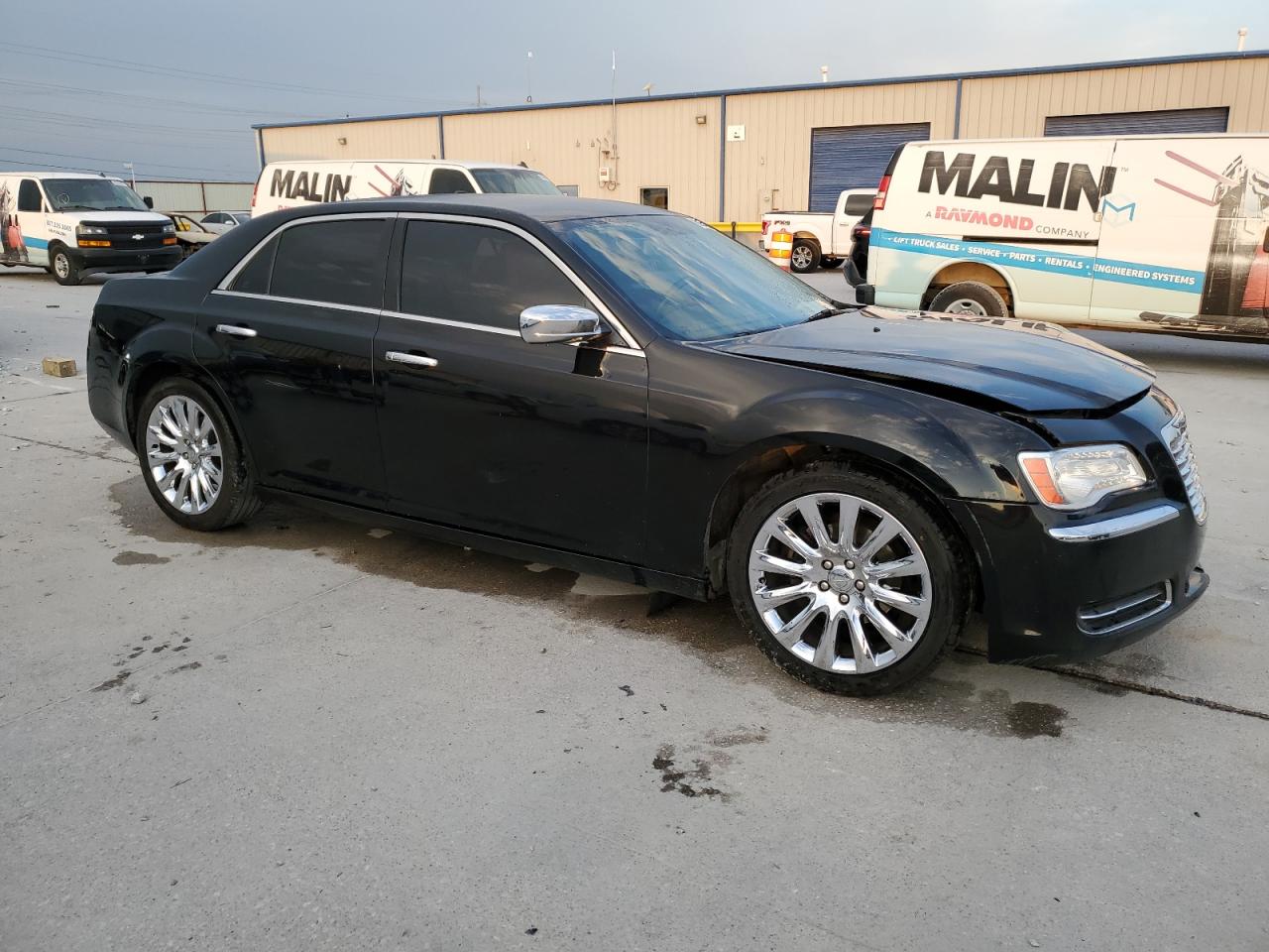 Chrysler 300 Image 6