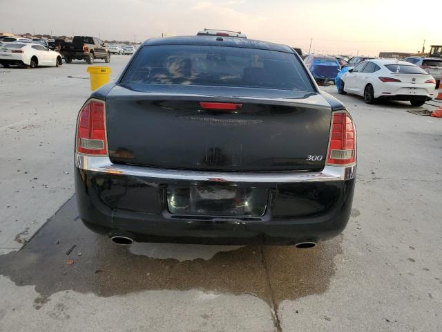 Chrysler 300 Image 9