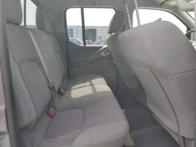 Nissan Frontier S Image 8