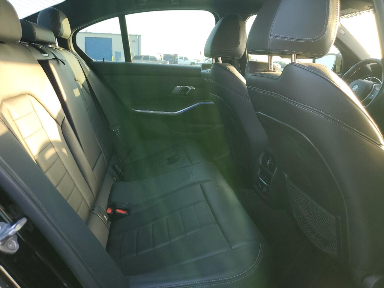 BMW 3 Series Image 7