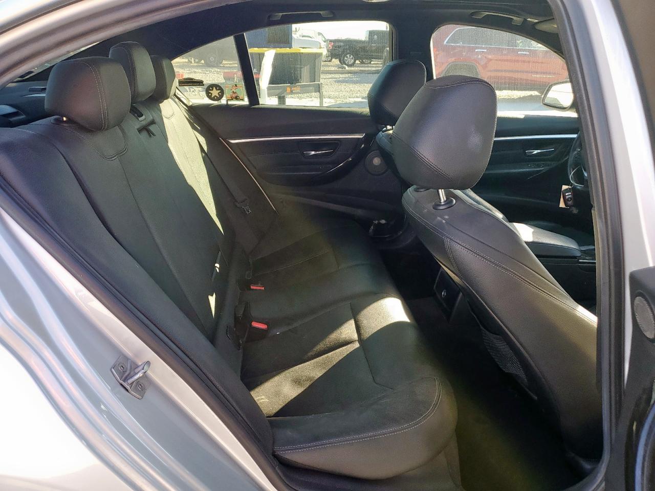 BMW 3 Series I Image 11