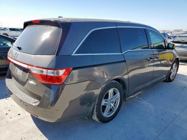 Honda Odyssey Touring Image 12