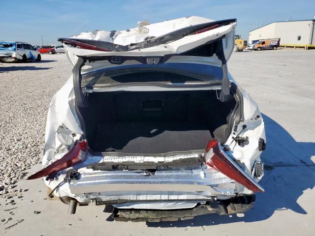 Lexus Es 300h Base Image 3