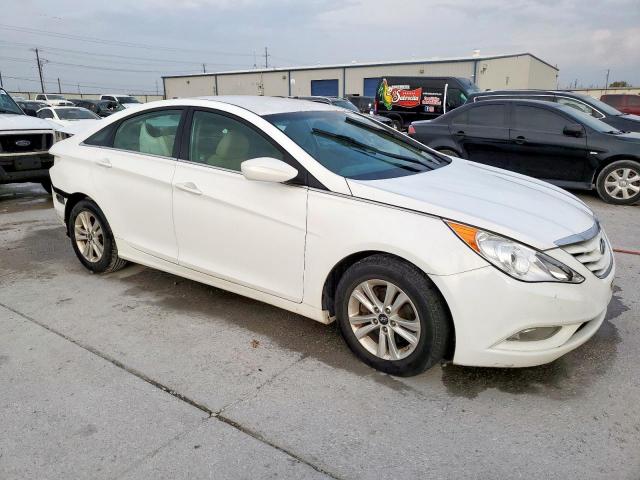 Hyundai SONATA Gls Image 12