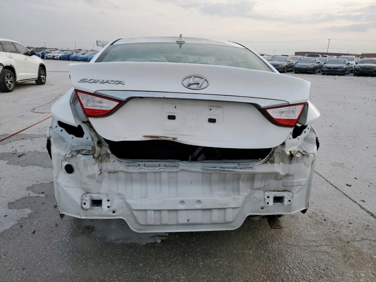 Hyundai SONATA Gls Image 5