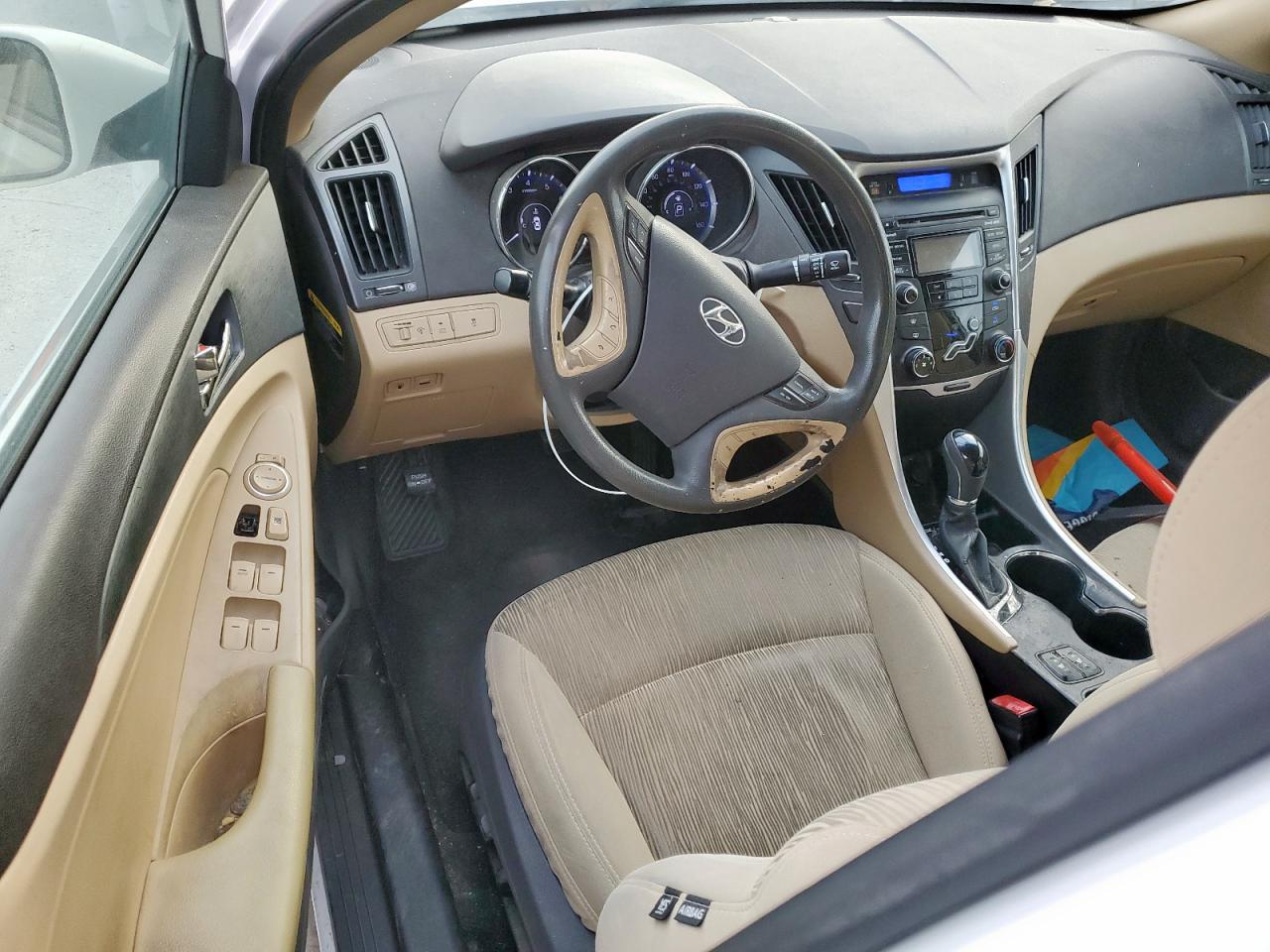 Hyundai SONATA Gls Image 11