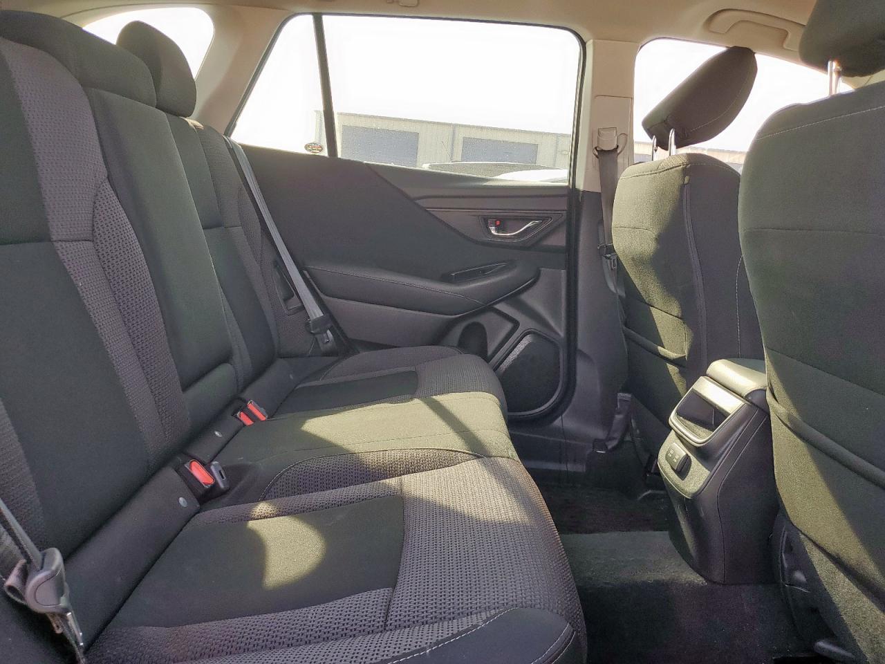 Subaru Outback Premium Image 10