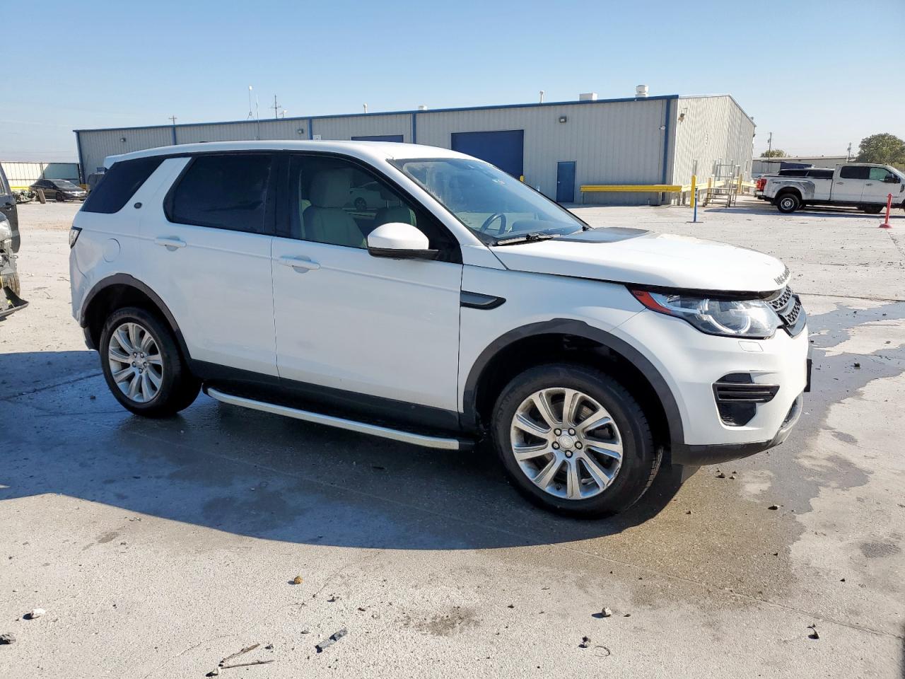 Land Rover Discovery Se Image 8