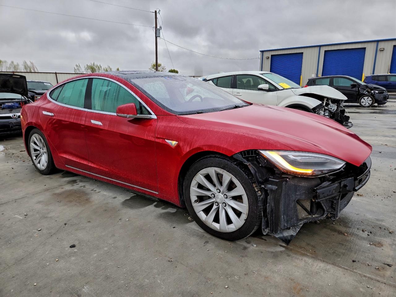 Tesla Model S Image 12