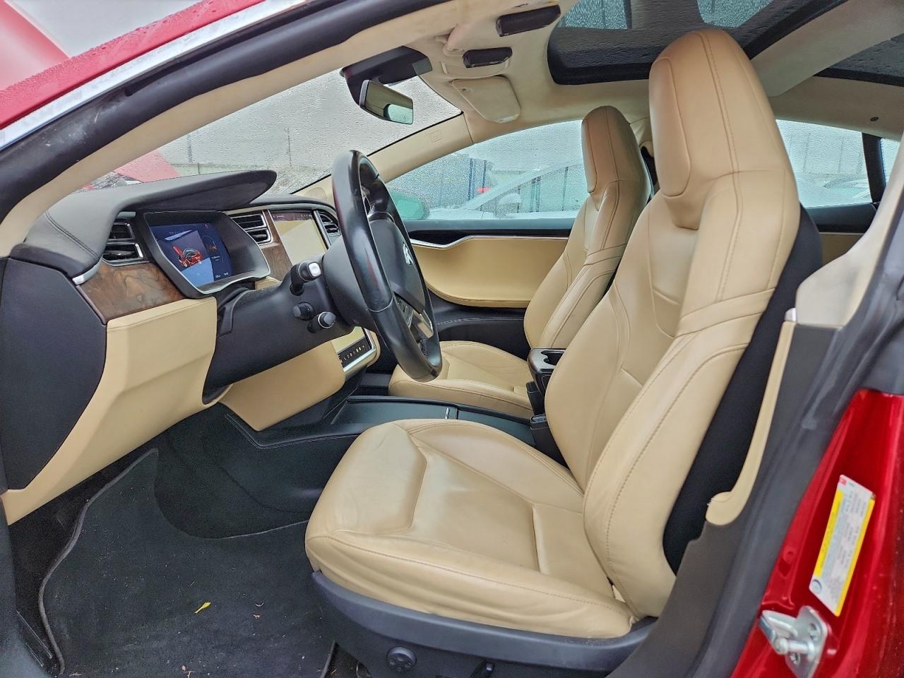 Tesla Model S Image 9