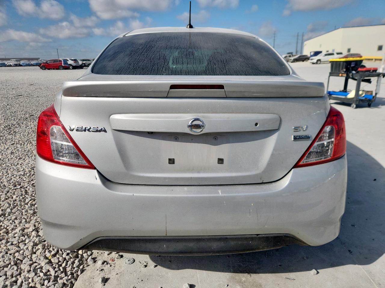 Nissan Versa S Image 4