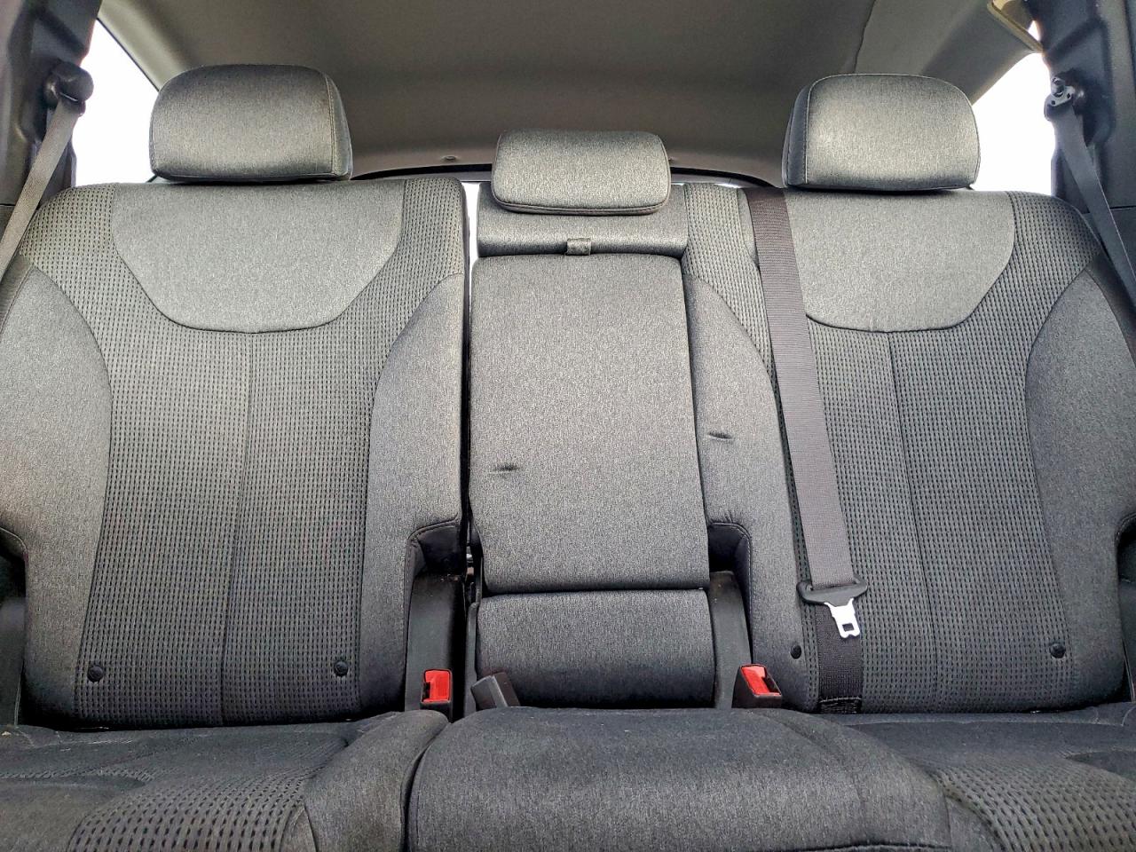 Hyundai SANTA FE Se Image 9