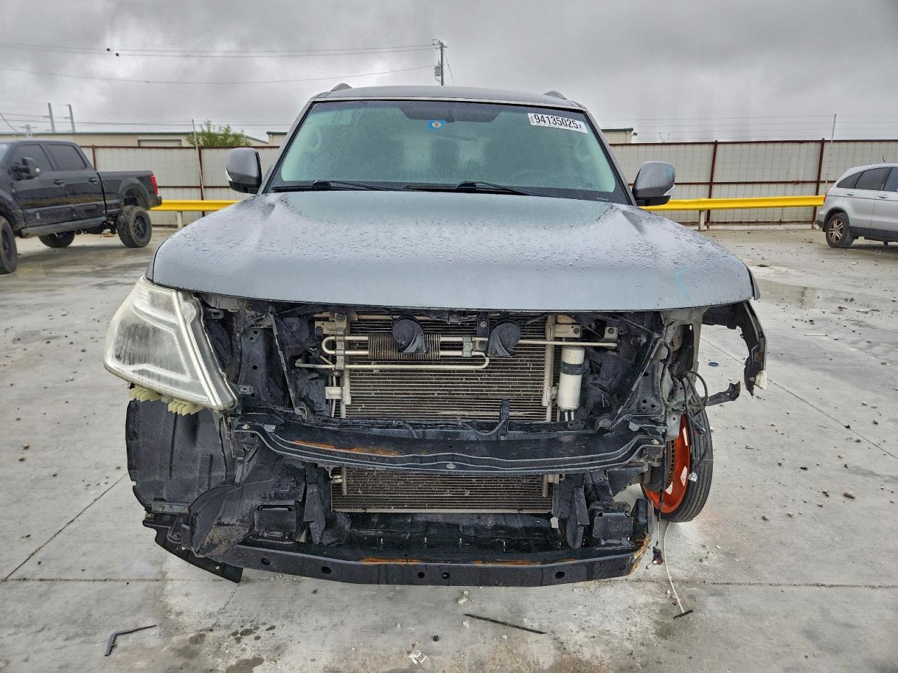 Nissan Armada Sv Image 8