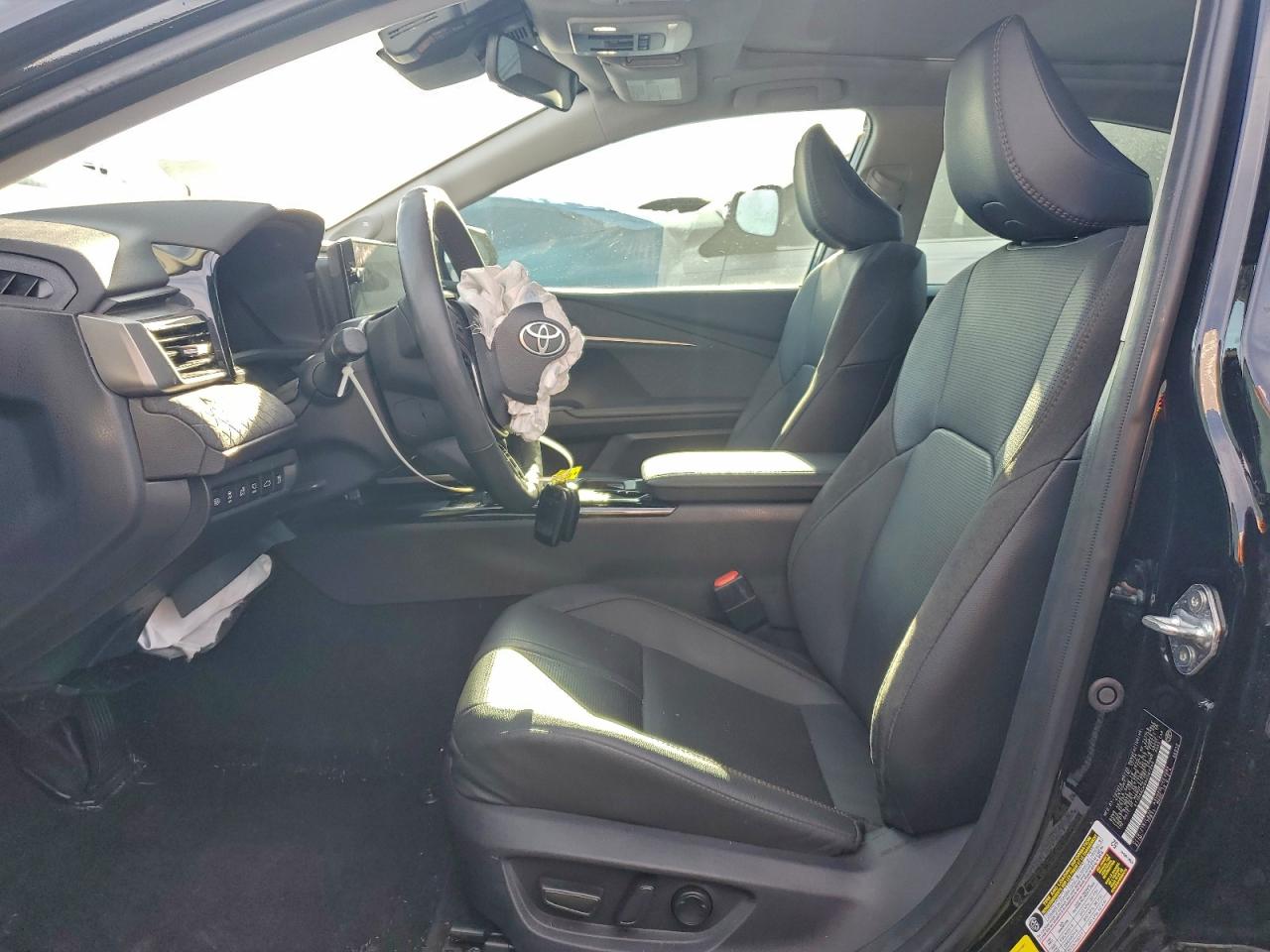 Toyota Camry Xse Image 10