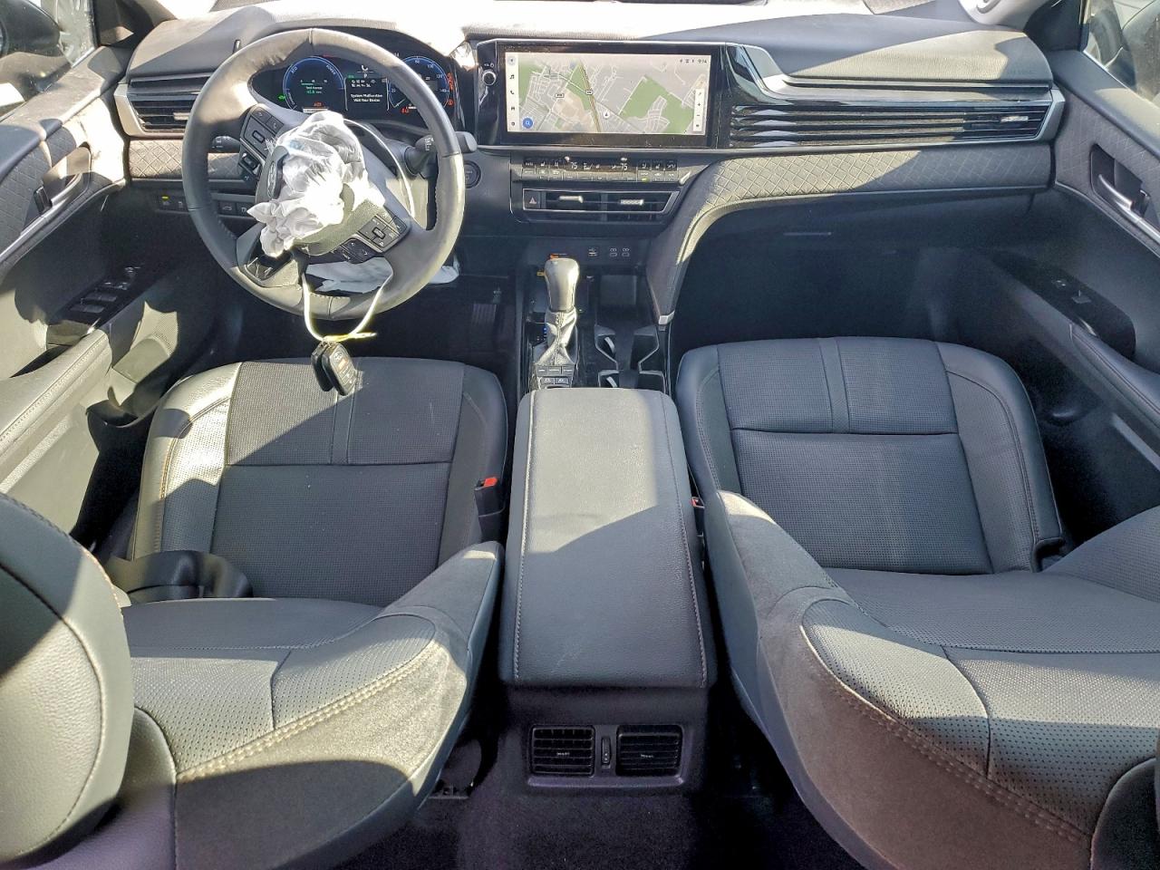 Toyota Camry Xse Image 9