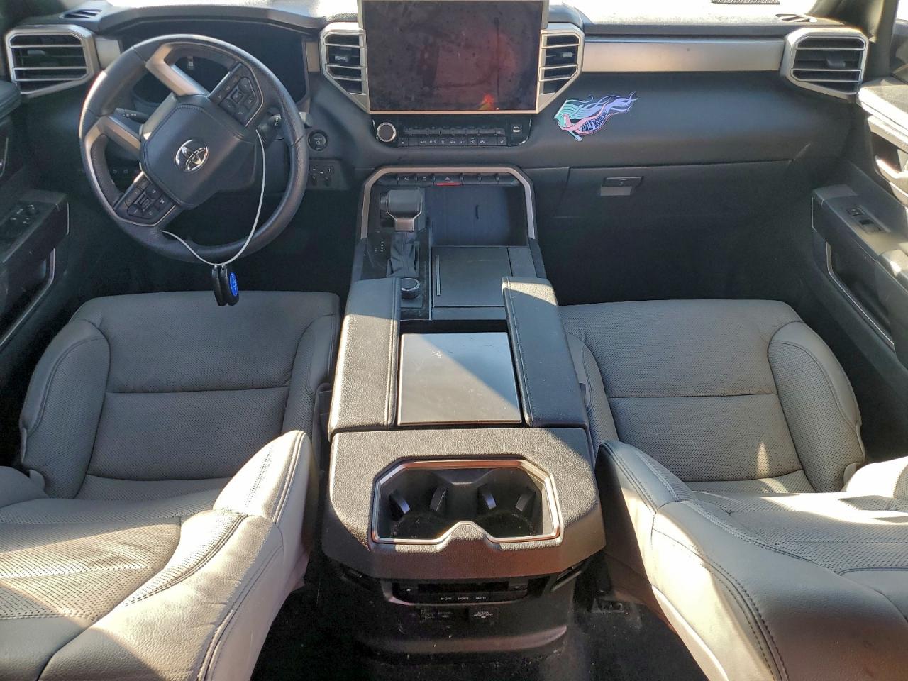 Toyota Sequoia Sr5 Image 7