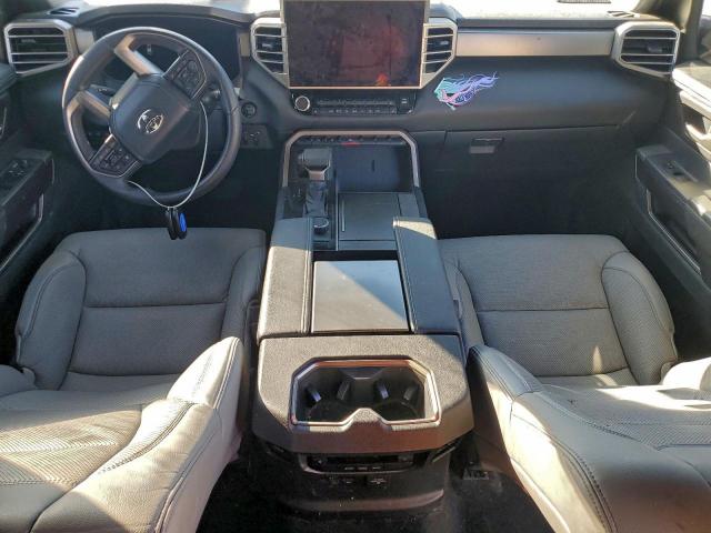 Toyota Sequoia Sr5 Image 7