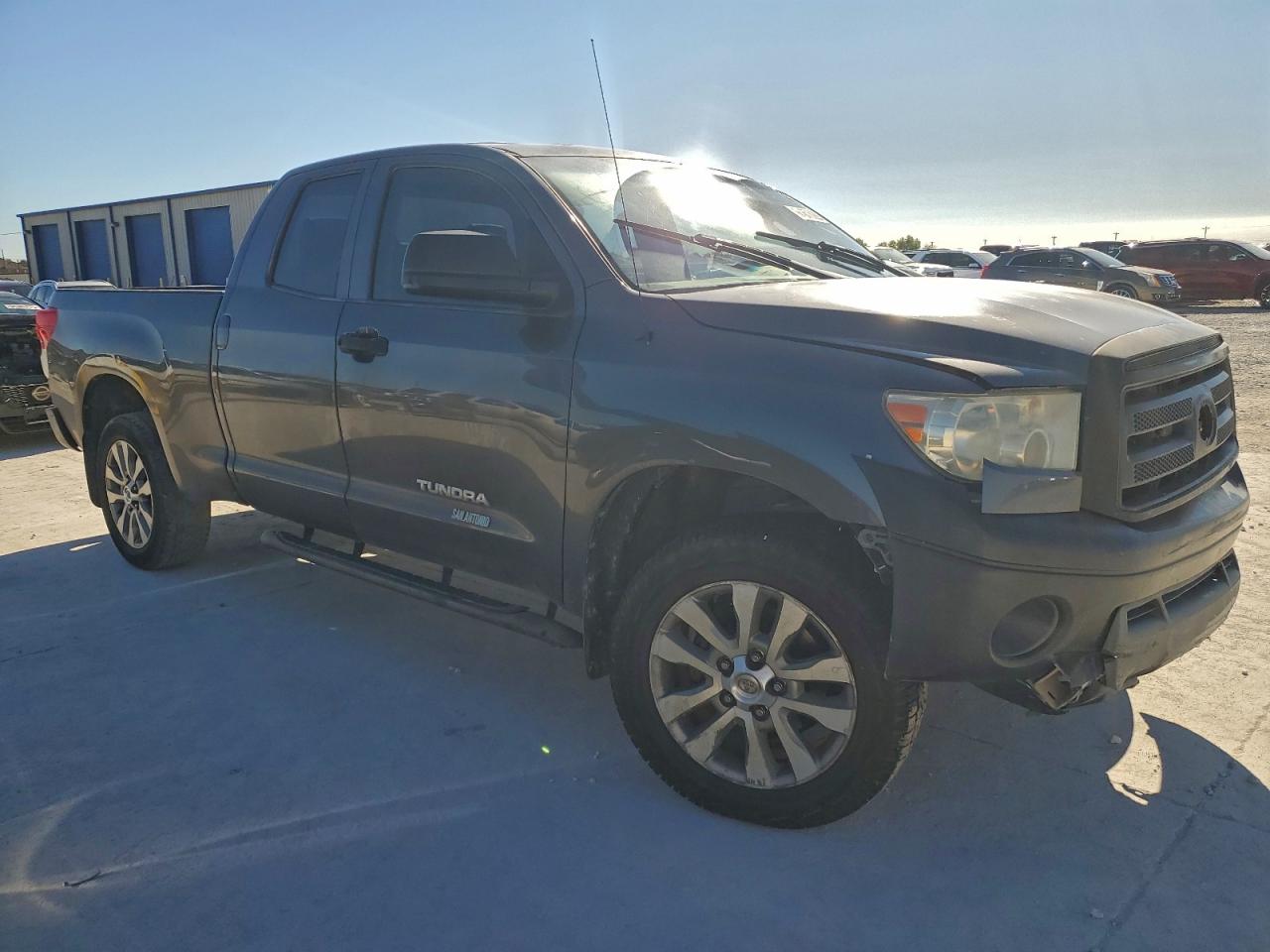 Toyota Tundra Double Cab Sr5 Image 3