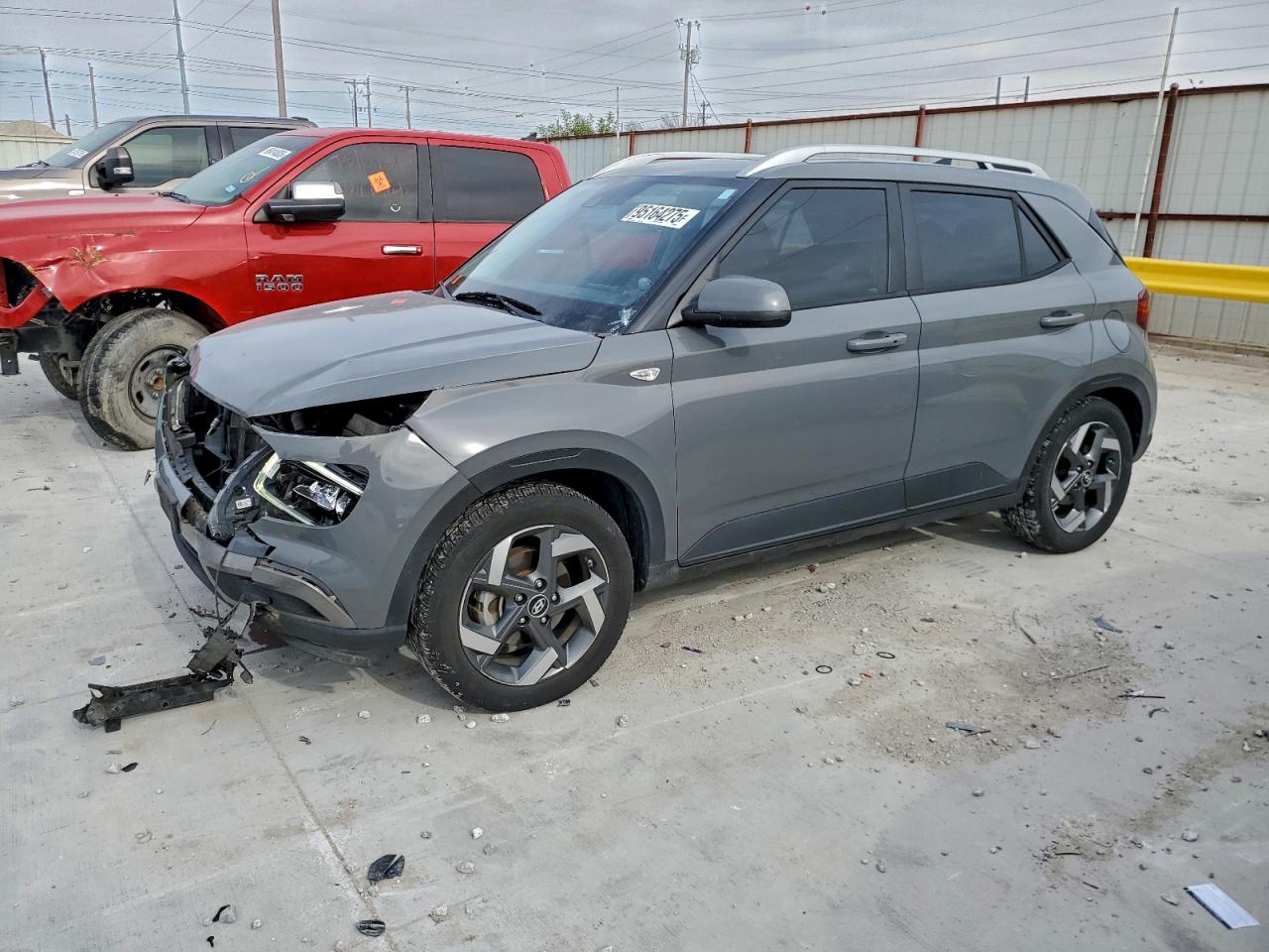 Hyundai VENUE Sel Image 1