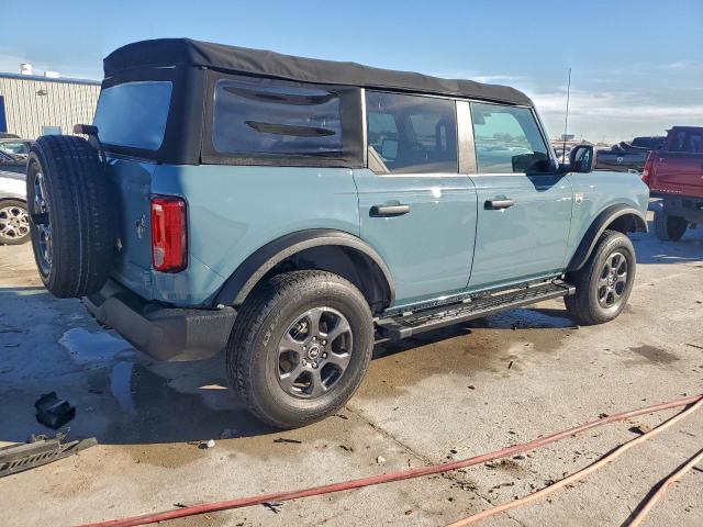 Ford Bronco Base Image 9