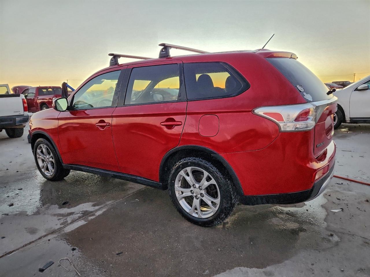 Mitsubishi Outlander Se Image 2