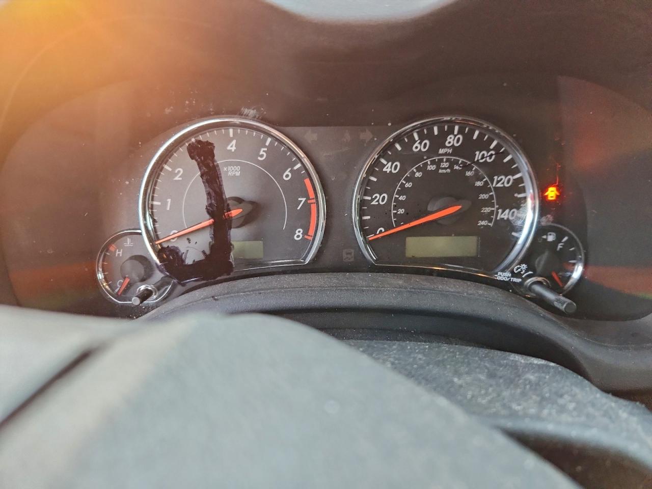 Toyota Corolla Base Image 12