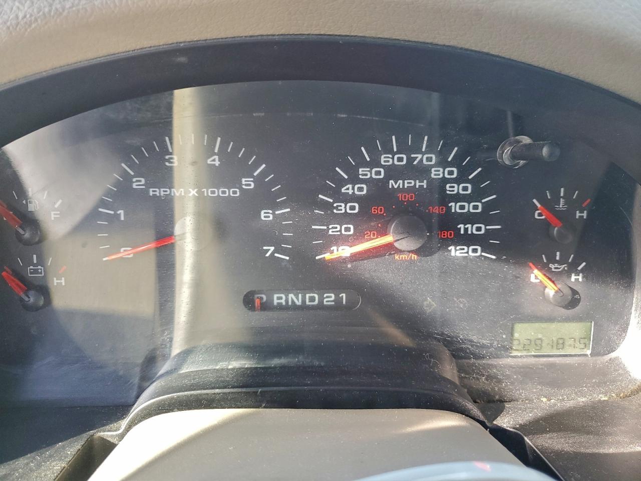 Ford F-150 Supercrew Image 6