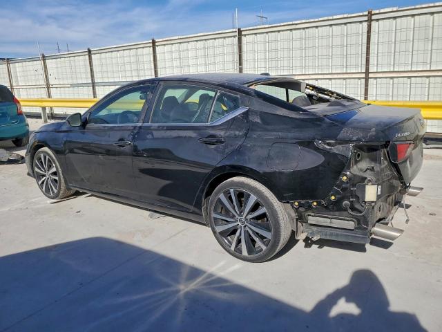 Nissan Altima Sr Image 2