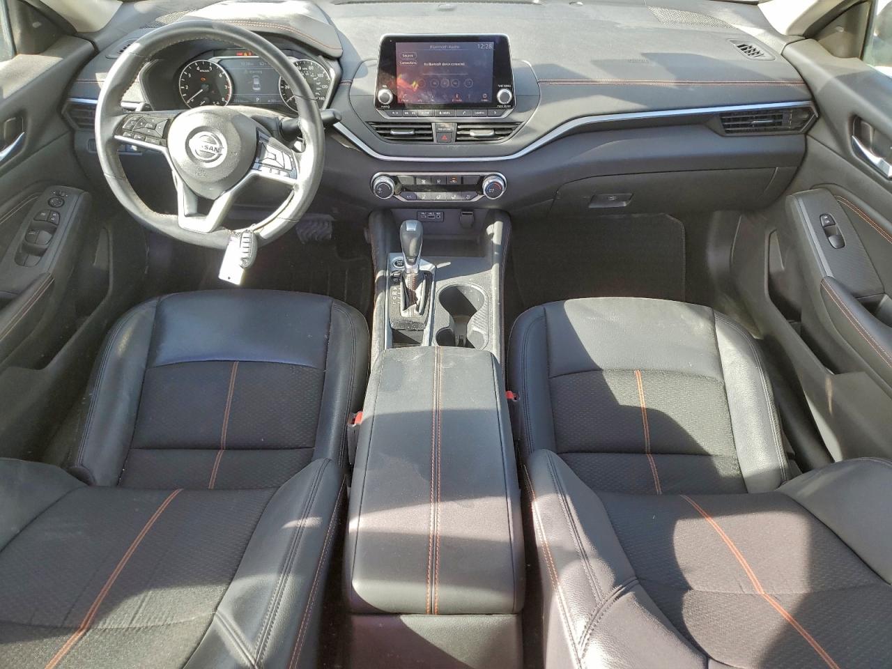 Nissan Altima Sr Image 10