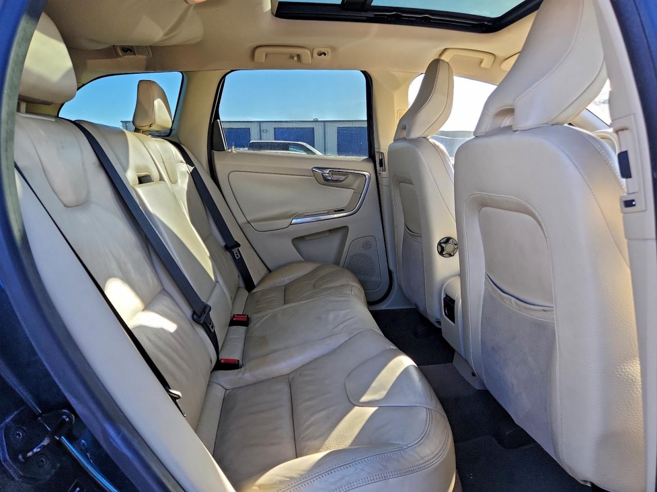 Volvo XC60 3.2 Image 9