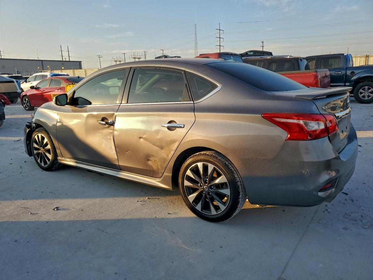 Nissan Sentra S Image 2