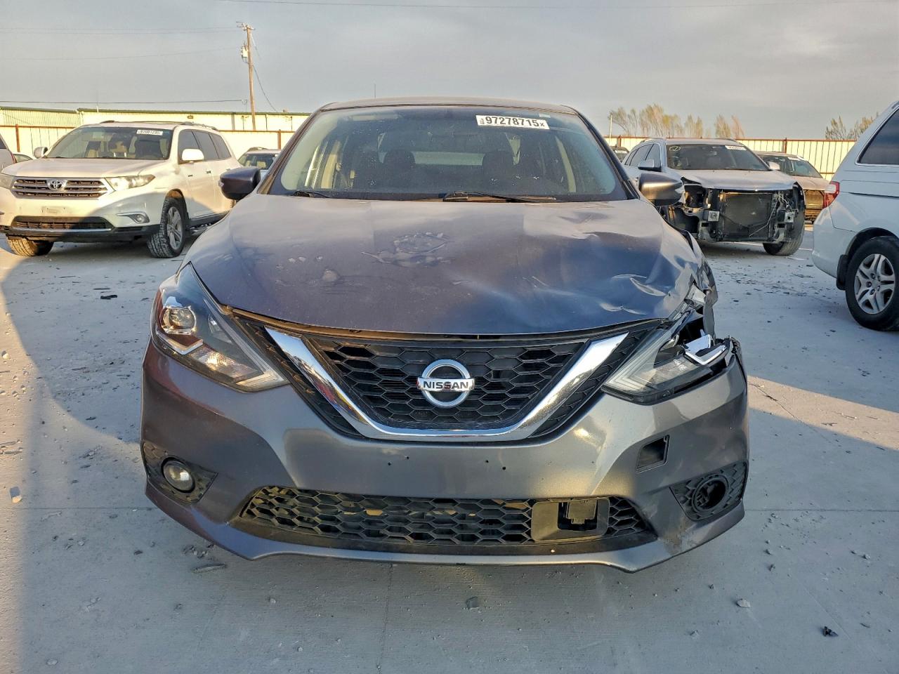 Nissan Sentra S Image 8