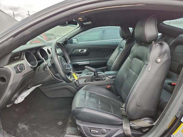 Ford Mustang Image 5