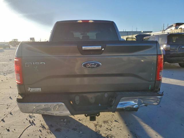 Ford F-150 Supercrew Image 6