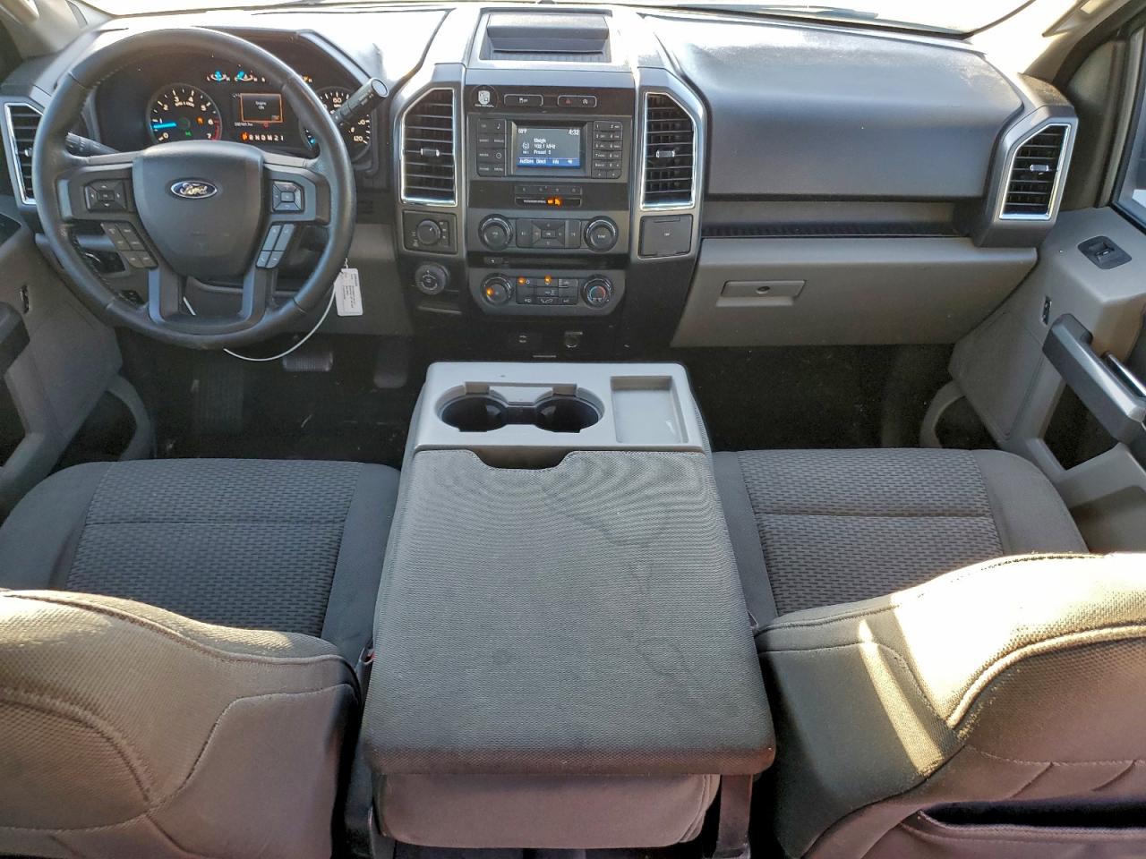 Ford F-150 Supercrew Image 9