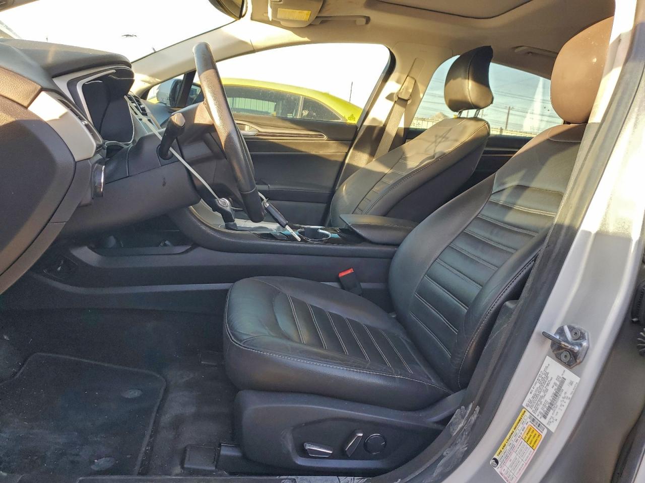 Ford Fusion Se Image 9