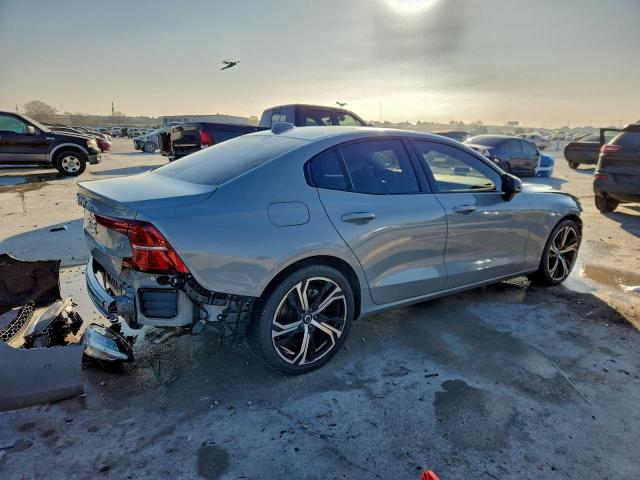 Volvo S60 Plus Plus Image 3