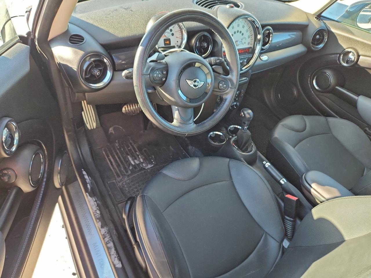 MINI Cooper S Image 8