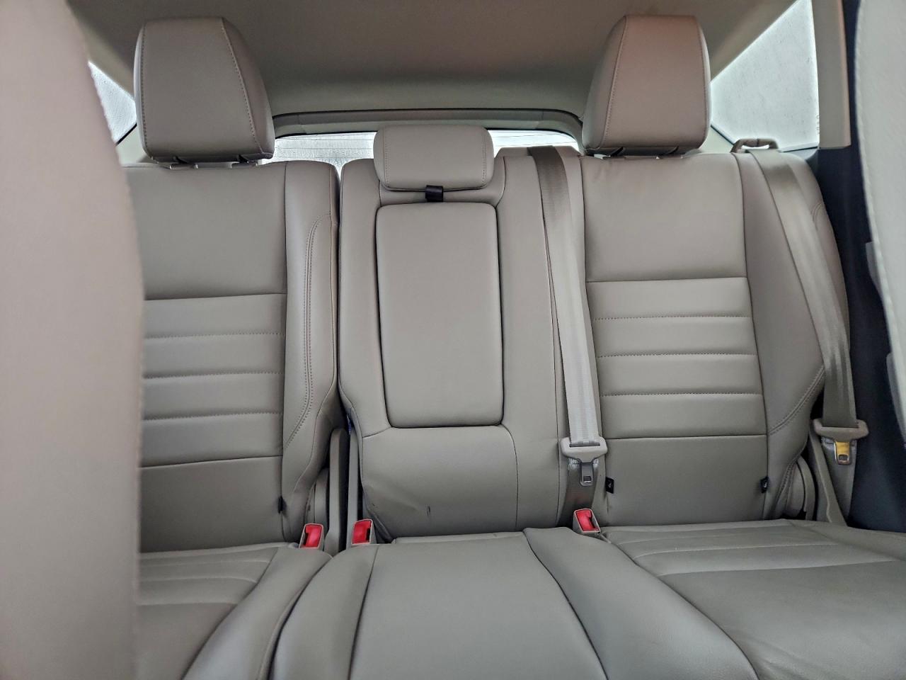 Ford Escape Titanium Image 10