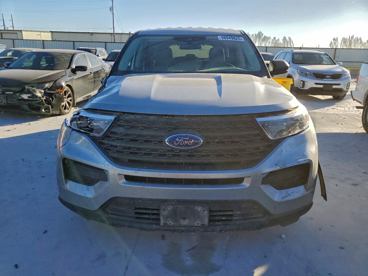 Ford Explorer Image 9
